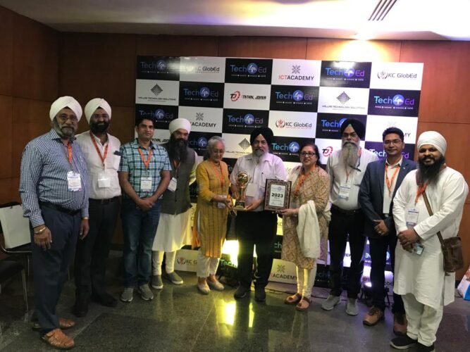 The Kalgidhar Trust Receives CSR Excellence Award at Tech4Ed Conference
