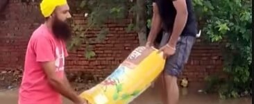 Every Life Matters | At Ferozepur, Provisions for Animals too in Punjab Flood Relief